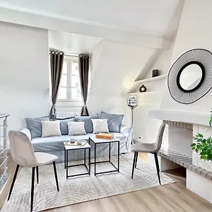 Unique & Beautiful Duplex In Saint-germain Apartment