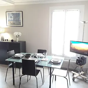 With Car Park - Charonne Neighborhood Appartement