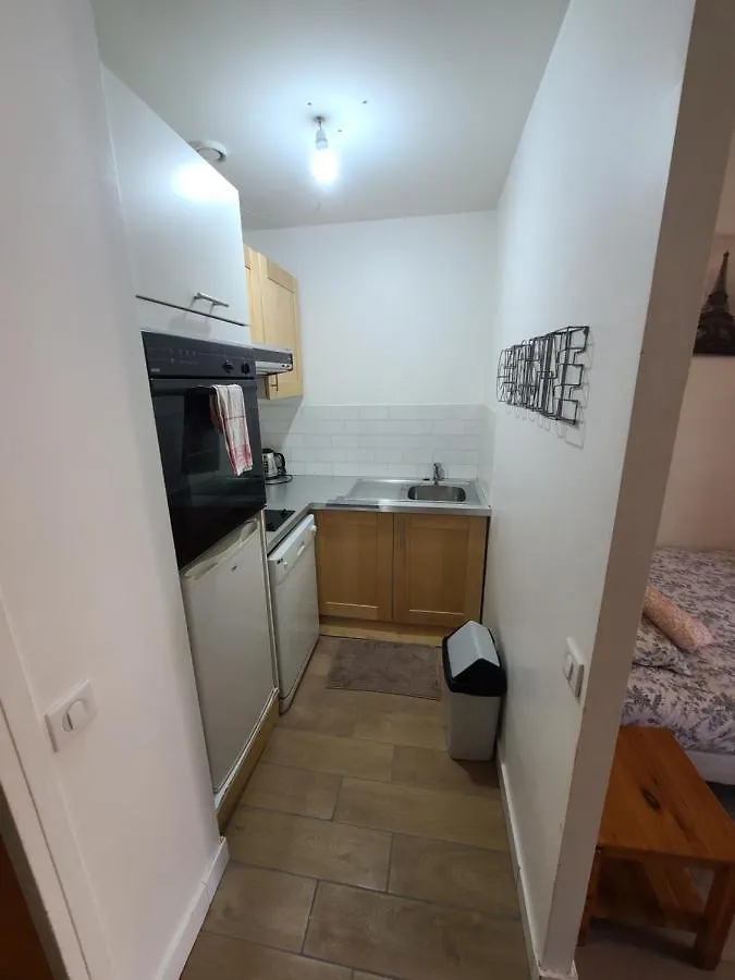 Appartement Paris Centre - St Michel 0*,
